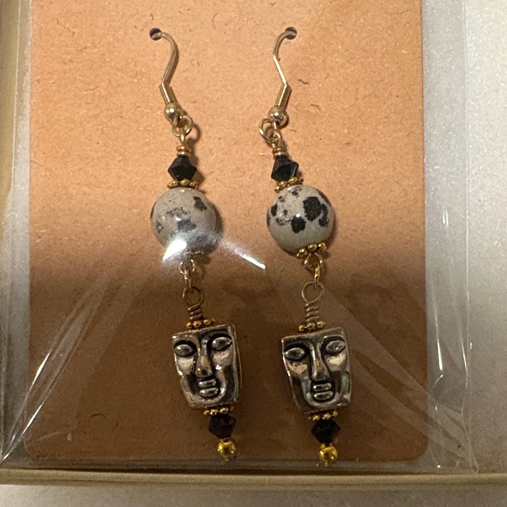 Elegant Black and Gold Artistic Earrings